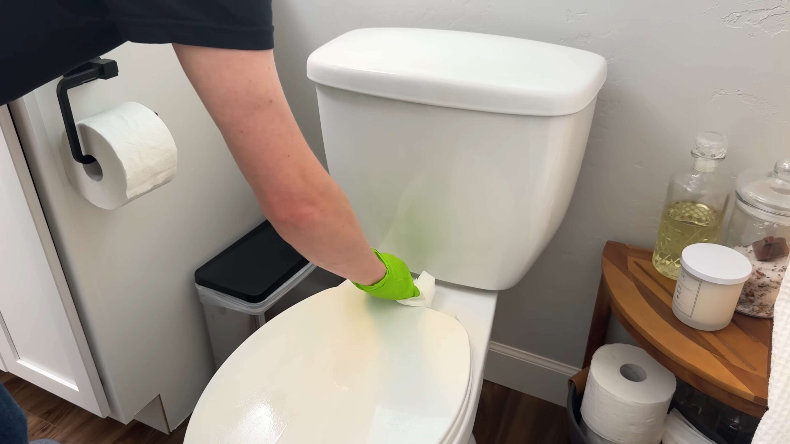 Badezimmer reinigen Tipps